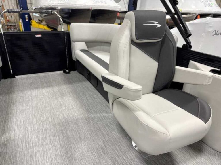 2026 Bennington 20SSR - SPS - SPECIAL PACKAGE US-ETWS9327J526 [photo 17]